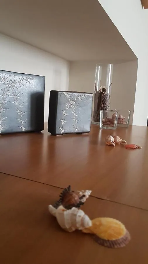 Sea View Apartment 卡塔尼亚