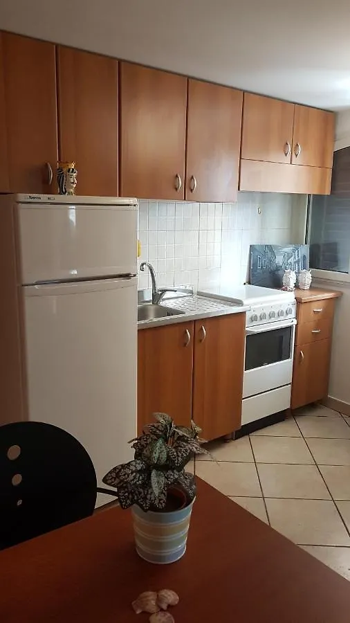 Sea View Apartment 卡塔尼亚